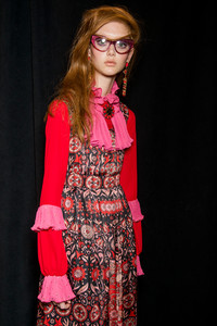 anna-sui-bks-v-rf18-0684.thumb.jpg.57e00c6725d4cb9d028323a7bff7df4e.jpg