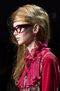 anna-sui-clp-rf18-0049.thumb.jpg.1ca70527f766ca2267381b48de1b787e.jpg