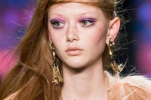 anna-sui-clp-rf18-0861.thumb.jpg.ecbc7c2a283cd1c0e687ab279a95c63e.jpg