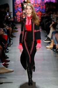 anna-sui-f18-ar-8.jpg