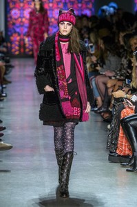 anna-sui-rf18-0059.thumb.jpg.11b468f04c02f461ac8aa0d324349332.jpg