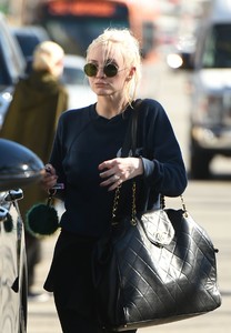 ashlee-simpson-out-in-los-angeles-01-31-2018-2.jpg