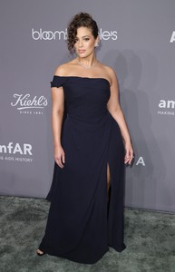 ashley-graham-2018-amfar-gala-in-nyc-9.jpg