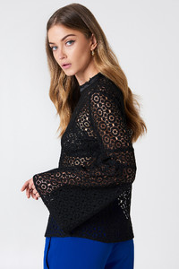 bararut_moa_lace_top_1031-004375-0002_02b.jpg