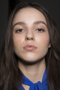 blumarine-bks-v-rf18-4726.thumb.jpg.6e5cb1c03817dbd933ac18bd2128464e.jpg