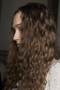 blumarine-bks-v-rf18-4811.thumb.jpg.c07bdef5b6e66a1aca1b74810ec4c67a.jpg