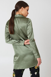 boohoo_satin_dress_1506-000148-0052_02k.jpg