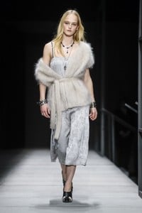 bottega-veneta-rf18-1480.thumb.jpg.f8e8666d166fa25d8f941986c9f016de.jpg