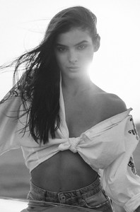 cami_9BW.thumb.jpg.755d317112c3006f9da6bb600a6dce15.jpg