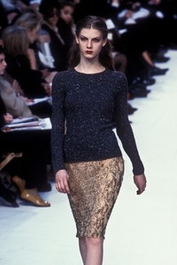 cerruti-fw-1997-4.thumb.jpg.1c31af932a878cf863efda5c9b811057.jpg