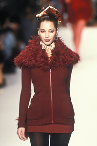 chloe-fw-1994-5.thumb.jpg.1f47b52758583c5f57dca235fe8b51b4.jpg