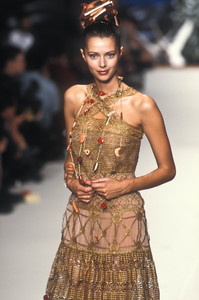 chloe-fw-1994-7.thumb.jpg.f28e3ca17b770c8598641c59b2d66c42.jpg