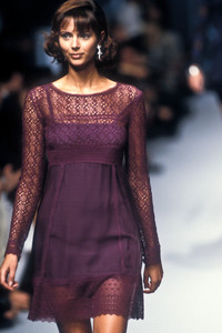 chloe-ss-1995-5.thumb.jpg.a6f81a94602a18bfb566ca8ad2501eb0.jpg