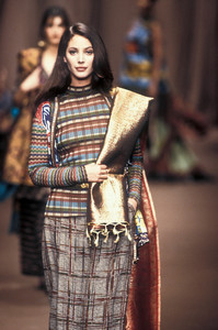 christian-lacroix-ss-1994-2.thumb.jpg.6605b0e4faee79db4ad1c01a4acf6b16.jpg