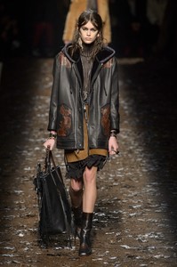 coach-rf18-0784.thumb.jpg.da91f5f1222202a3e07793a032437a80.jpg