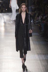 cushnie-et-ochs-rf17-0811.thumb.jpg.b79309b6d5d5405312123bc703b219a3.jpg