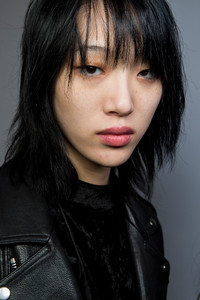 derek-lam-bks-m-rf18-2272.thumb.jpg.f87b83253c92b0d6c025e92a4605e199.jpg