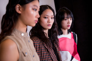derek-lam-bks-m-rf18-2504.thumb.jpg.13bc14fb17b055345ac905303c68e736.jpg