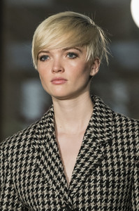 derek-lam-clp-rf18-1420.thumb.jpg.6717e23343610577c521dbe4fe4641c3.jpg