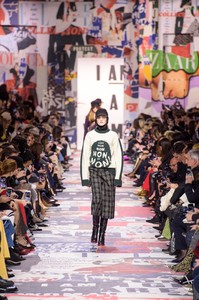 dior-rf18-0010.thumb.jpg.34ea8f22f9a7e2404040bb3f347c0afe.jpg