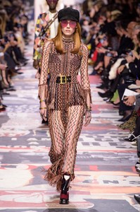 dior-rf18-0245.thumb.jpg.373fc30b57fbcf58337692e92a70baa0.jpg