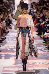 dior-rf18-0377.thumb.jpg.95dc70039361e0b78a7a20e53780f812.jpg