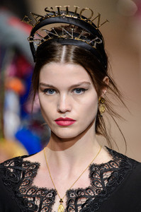 dolce-e-gabbana-clpa-rf18-0259.thumb.jpg.83a1cfc8e98a58baf5f245e75f95ccc4.jpg