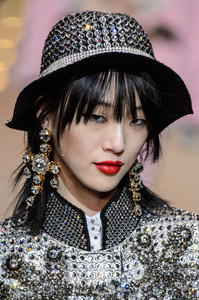 dolce-e-gabbana-clpa-rf18-0483.thumb.jpg.18448a3feced1618d34d3a3144ce0e02.jpg
