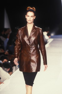 donna-karan-fw-1995-3.thumb.jpg.64781b4c61d6e28629500585010e50bf.jpg