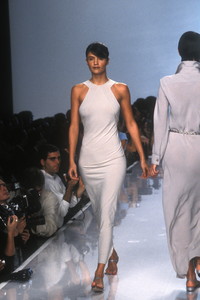 donna-karan-ss-1996-1.thumb.jpg.042d0e1873b972d92532c16e89d4fcad.jpg