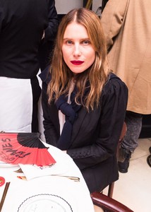 dree-hemingway-frame-fifth-anniversary-dinner-in-new-york-2.jpg