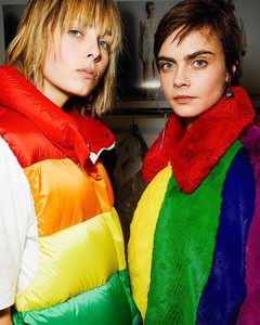 edie_burberry_feb18_giocondaandaugust_1.thumb.jpg.83e696ebdba6b84d3fe04555f8742ea9.jpg