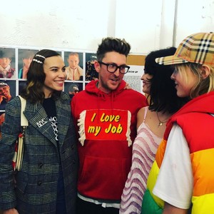 edie_houseofholland_aw18_financialtimesfashion.thumb.jpg.08582c3c4415e01a0d3294072dfe13ed.jpg