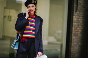 edie_symondspearmain_aw18_crisfragkou.thumb.jpg.82c89af1e2809d6114066b0c94ccc907.jpg