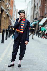 edie_symondspearmain_aw18_modelsdot.thumb.jpg.aab7a230aae7406e10a491d159320f98.jpg