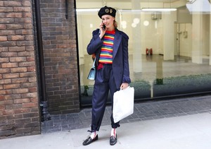 edie_symondspearmain_aw18_vogue_1.thumb.jpg.1b9688456b4e6a545e26d0ecc6851170.jpg