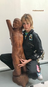 ediebcampbell_igstory_7feb18_1.thumb.jpg.1de35ef7519e946ebbd116639c82d83d.jpg