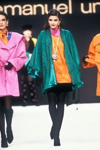 emanuel-ungaro-fw-1990-1.thumb.jpg.a8e6bb1a51db14a2fc2190f503f53508.jpg