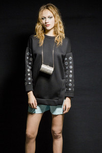 emporio-armani-bks-g-rf18-1082.thumb.jpg.19fe2645edf09c4e088bec0f3e4d4c53.jpg