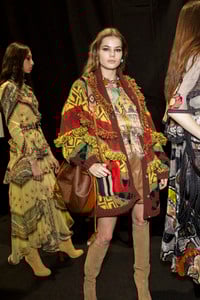 etro-bks-z-rf18-6662.thumb.jpg.2654f8cd131fcc790da195149aac4613.jpg