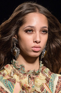 etro-clp-rf18-0997.thumb.jpg.926da44bd56204415948f9b97095c411.jpg