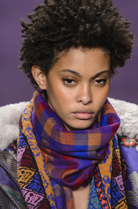 etro-clpa-rf17-8517.thumb.jpg.4fe59a4102daf5b23f8b5d06f5c3f1f1.jpg