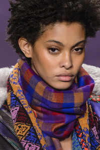 etro-clpa-rf17-8518.thumb.jpg.716c02d63c433004047a231e1ee791a9.jpg