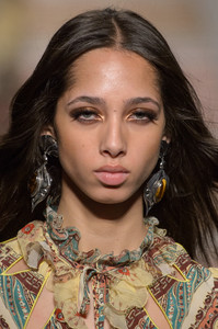 etro-clpa-rf18-3604.thumb.jpg.b4cc805bda4608d6e2c26765e0ae1310.jpg