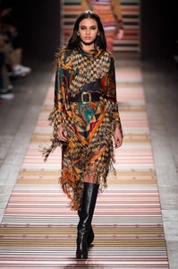 etro-rf18-0647.thumb.jpg.518b9f4023d9d2fcc0ff05ff9926d15a.jpg