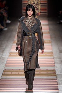 etro-rf18-0968.thumb.jpg.bb8c368eceb25dc472b12d8f57121bfe.jpg