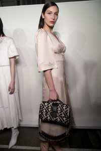 fendi-bks-f-rf18-4181.thumb.jpg.af2e4636760aa005ed28588d1c302524.jpg
