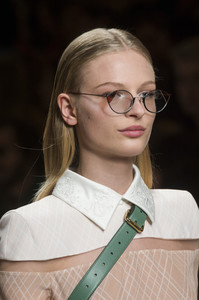 fendi-clp-rf18-5292.thumb.jpg.7f2e7e03749a69a2139b97bf56d2c1ce.jpg