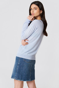 filippa_k_merino_r_neck_pullover_1039-000265-8206_02b.jpg