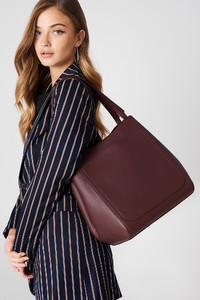 filippa_k_shelby_bucket_leather_bag_1039-000247-0287_02l.jpg